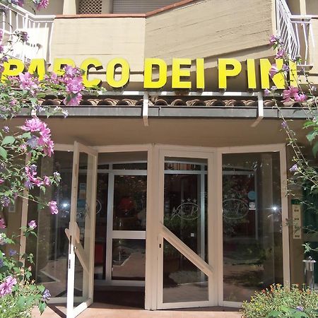 Hotel Parco Dei Pini - 100Mt Dal Mare Follonica Exterior foto