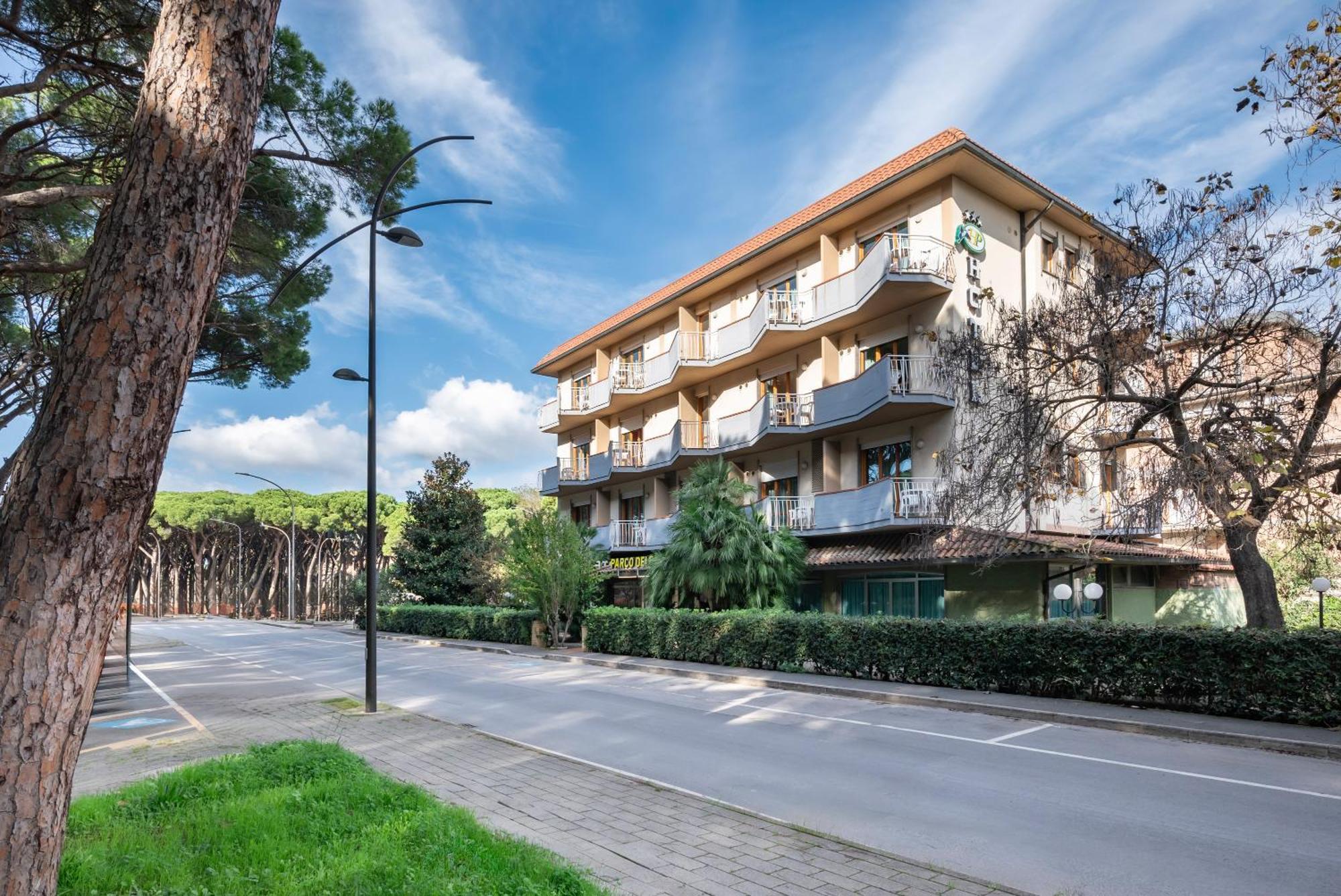 Hotel Parco Dei Pini - 100Mt Dal Mare Follonica Exterior foto